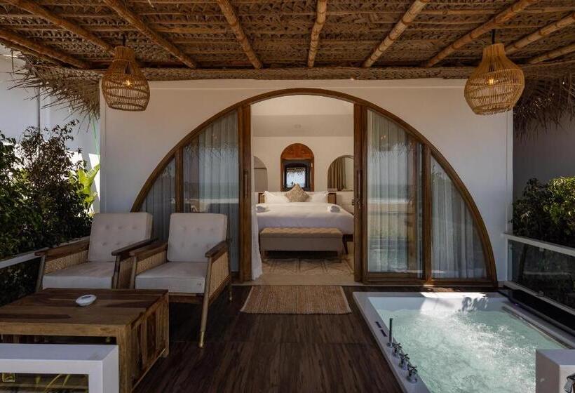 منتجع The Shore Agonda