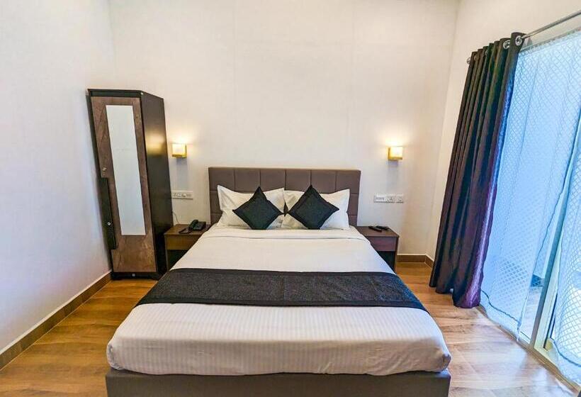 استراحتگاه Ayursakthi Riverdale