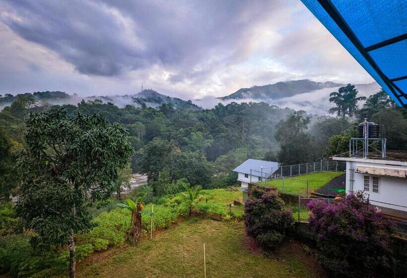 استراحتگاه Ayursakthi Riverdale