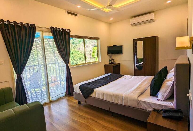 استراحتگاه Ayursakthi Riverdale