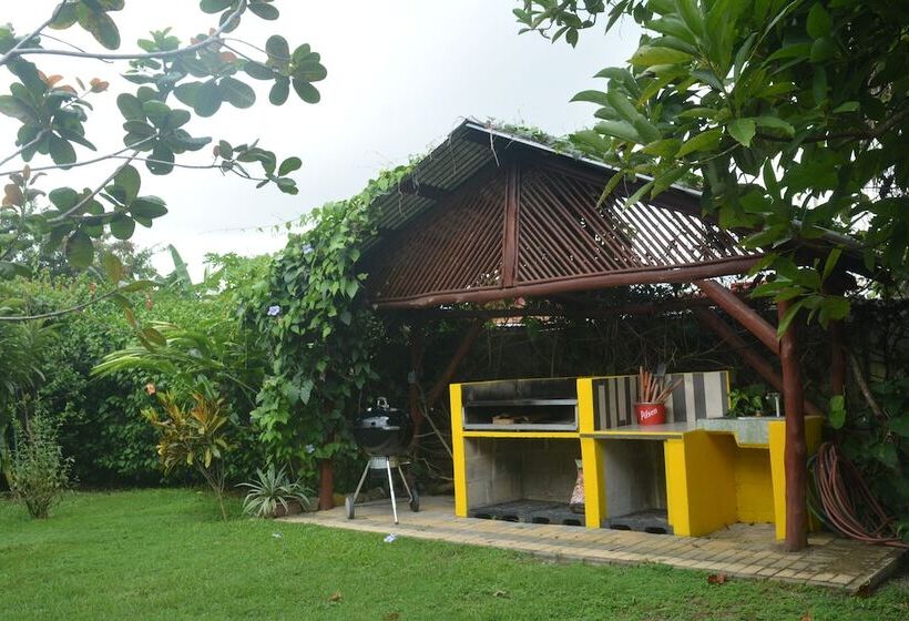 استراحتگاه Dolce Uvita