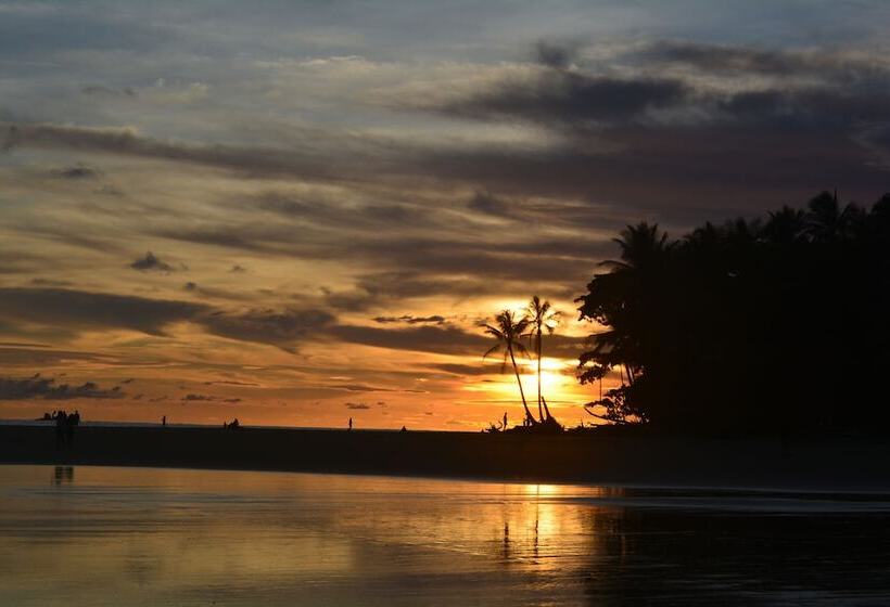 استراحتگاه Dolce Uvita