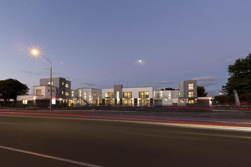 2 On Whiteleigh And 239 On Lincoln Motel