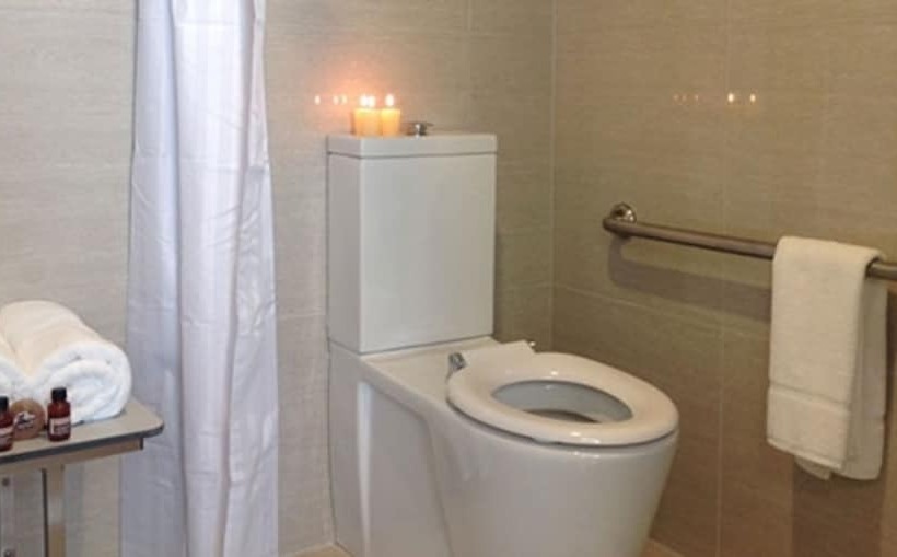 2 On Whiteleigh And 239 On Lincoln Motel