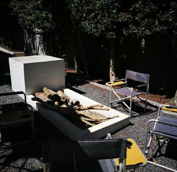 Almond Cottage Bed & Breakfast