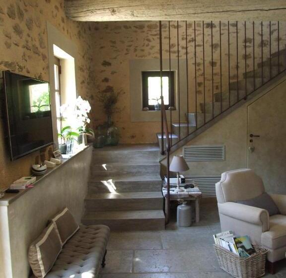 مبيت وإفطار La Bergerie De Nano