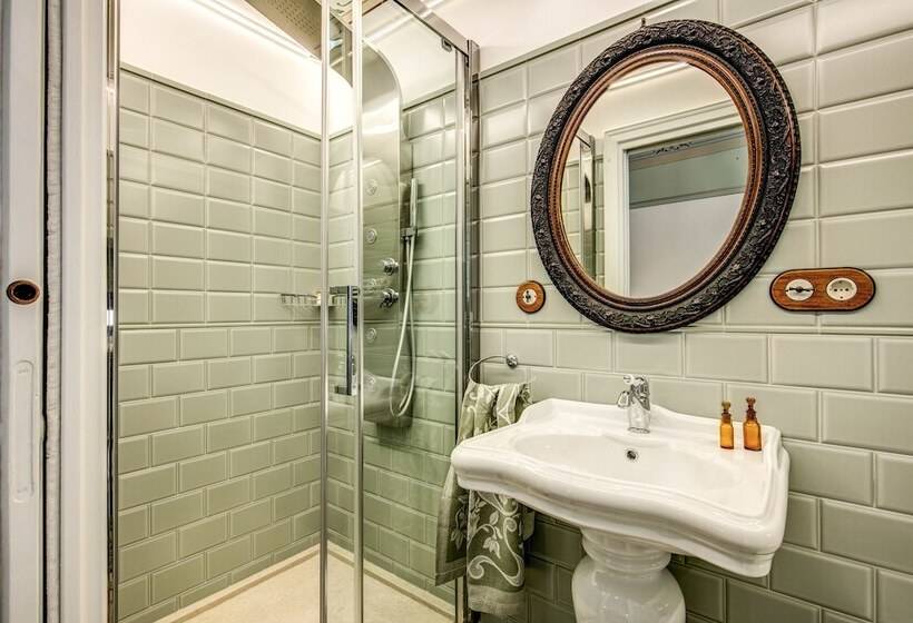 مبيت وإفطار Palazzo Stunis  Dimora Di Charme