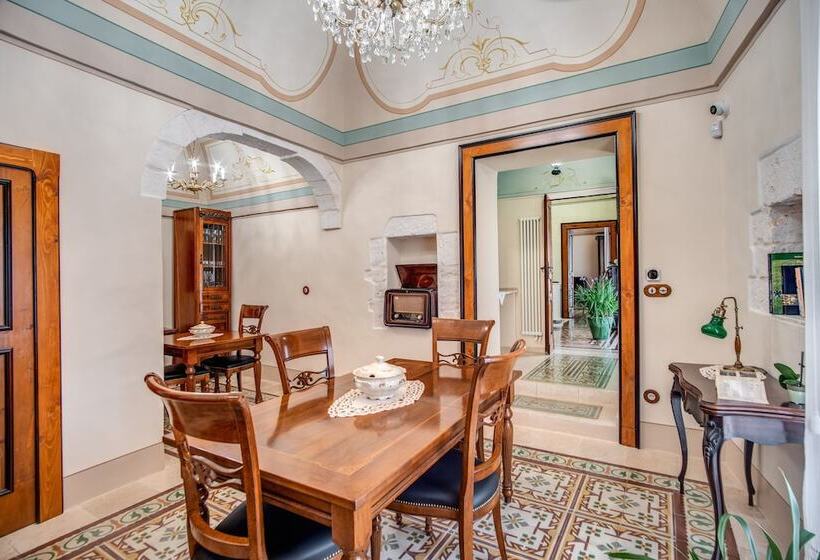 مبيت وإفطار Palazzo Stunis  Dimora Di Charme