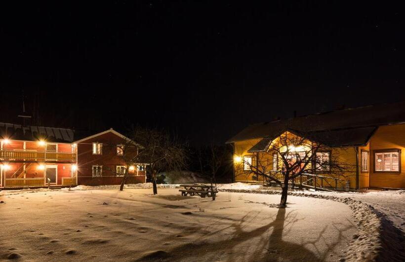 ベッドアンドブレックファースト Peltolan Luomutila