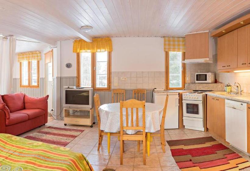 צימר Peltolan Luomutila