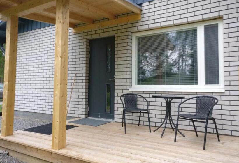 ベッドアンドブレックファースト Peltolan Luomutila