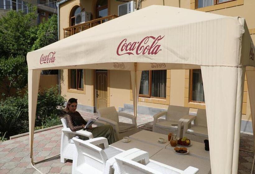 민박 Popock Baghramyan