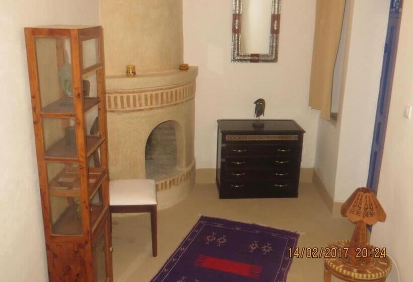 تختخواب و صبحانه Riad Gloria