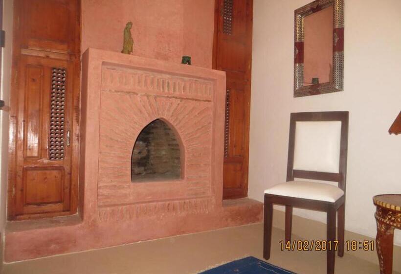 تختخواب و صبحانه Riad Gloria