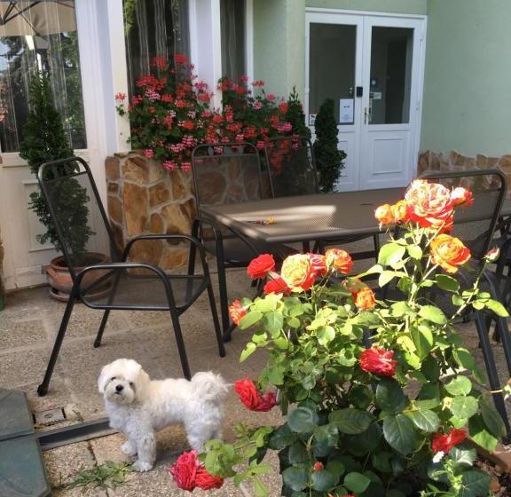 צימר Villa Arató