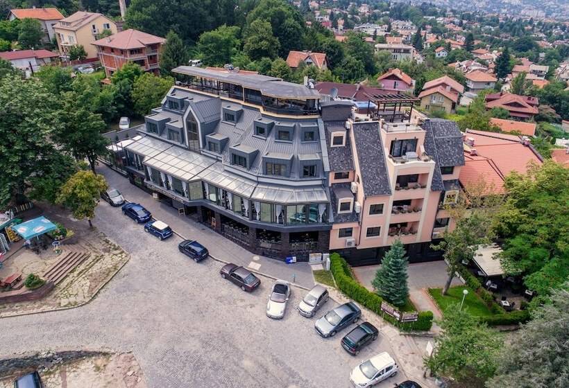 All Seasons Residence Hotel   Free Parking