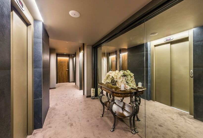 All Seasons Residence Hotel   Free Parking