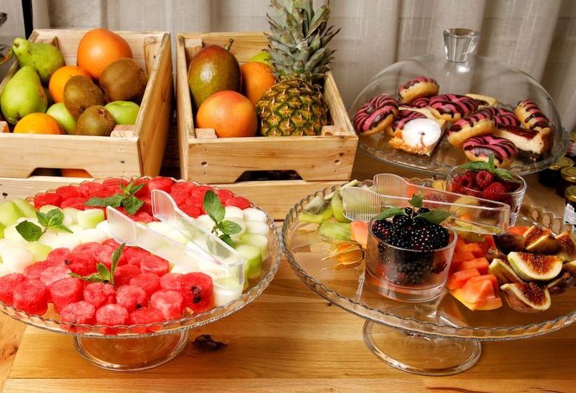 All Seasons Residence Hotel   Free Parking