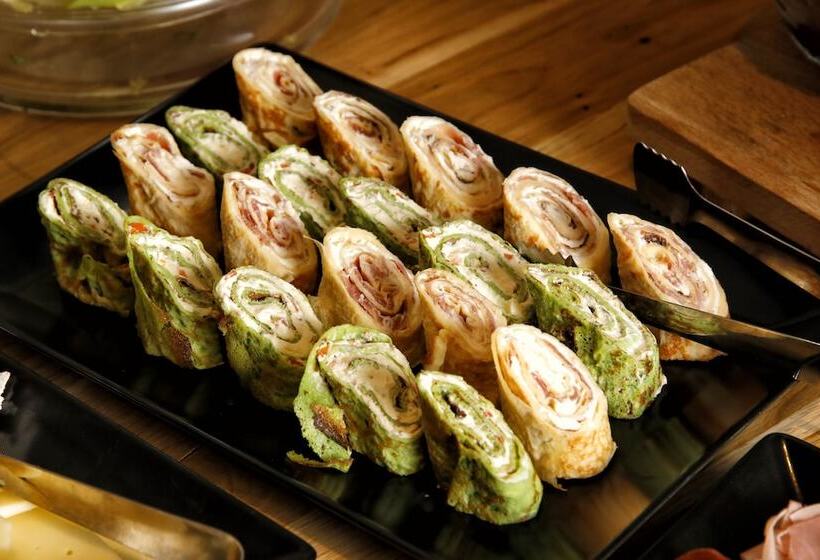 All Seasons Residence Hotel   Free Parking