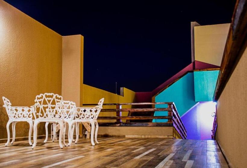 فندق Boutique Suri