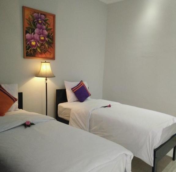 ホテル Cahaya Adrian Near Komodo Airport