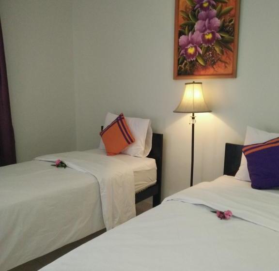 ホテル Cahaya Adrian Near Komodo Airport