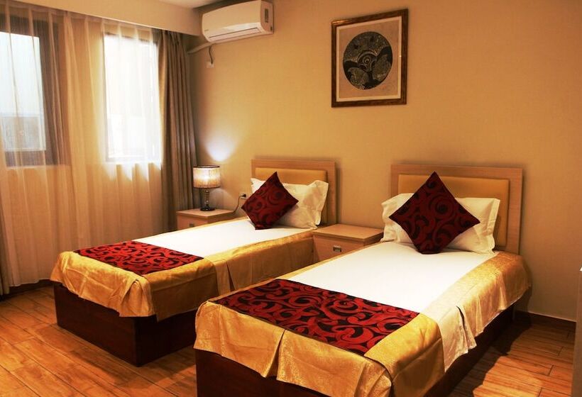 Отель Central Boutique