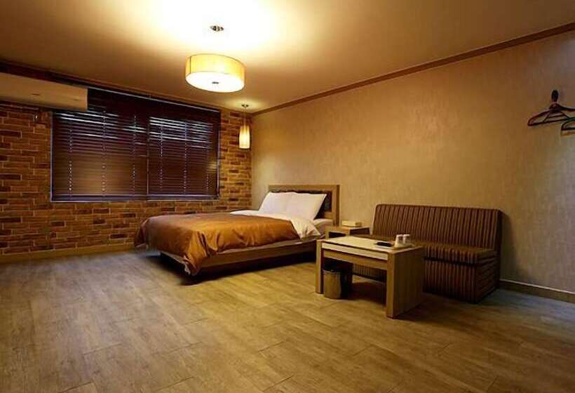 酒店 Chuncheon Myeongdong