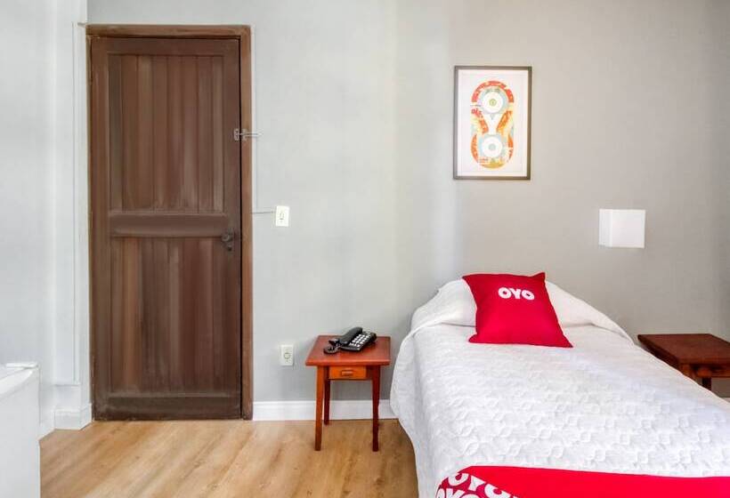 בית מלון כפרי Lancaster Poa