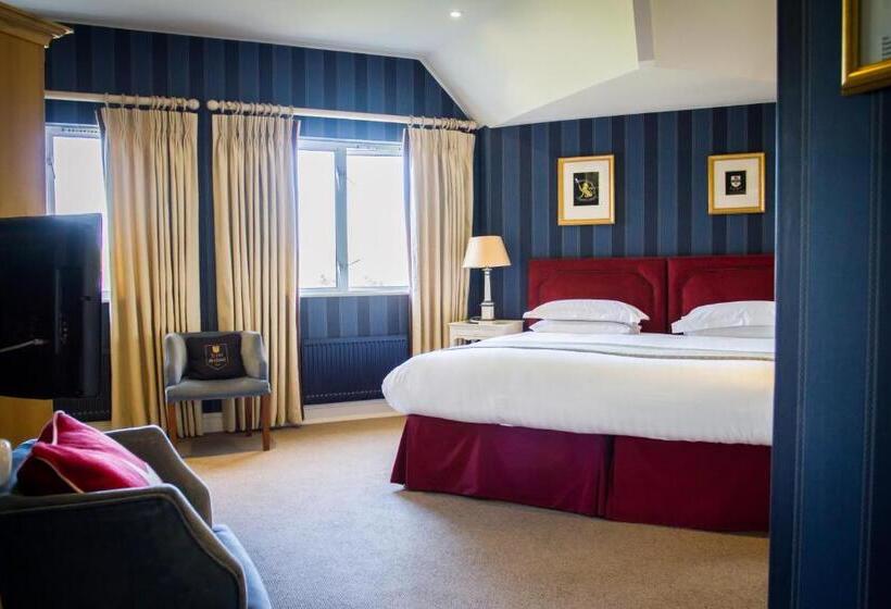 Отель Leander Club