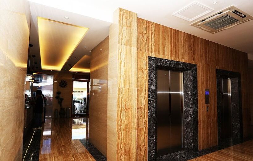 בית מלון כפרי Lotus Blu