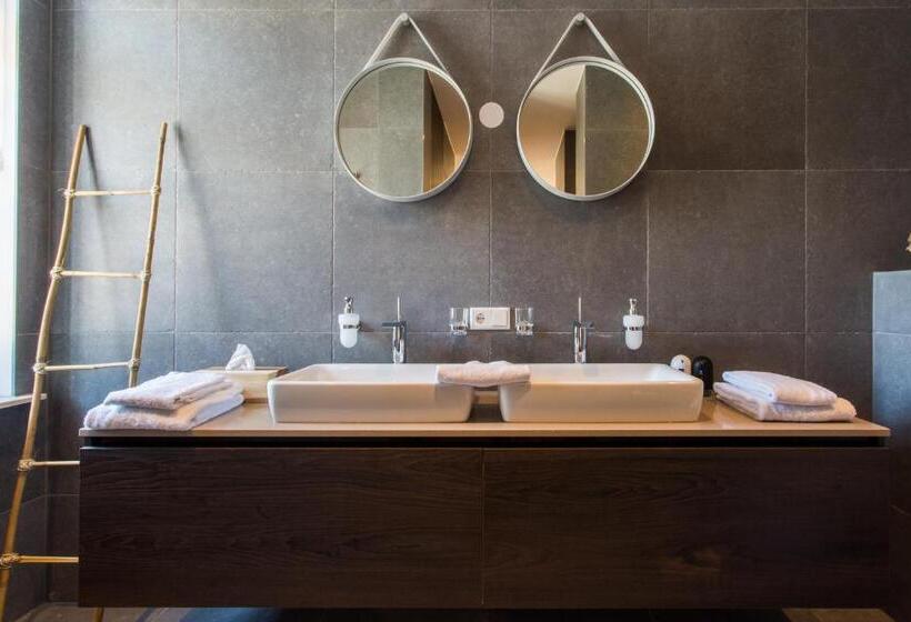 هتل Mezger Lodges