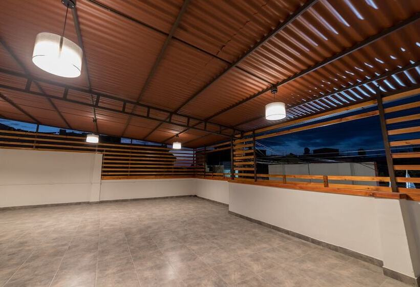 هتل Residencial Valdivia