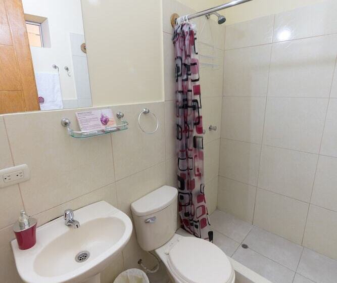 هتل Residencial Valdivia