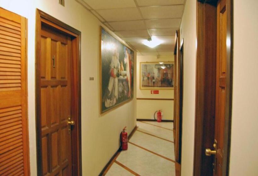 בית מלון כפרי Ristorante Albergo Arcade