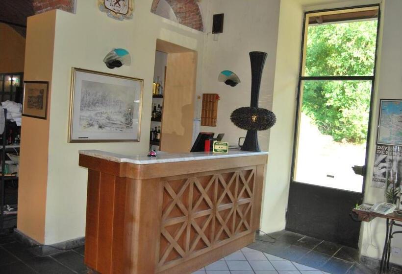 בית מלון כפרי Ristorante Albergo Arcade