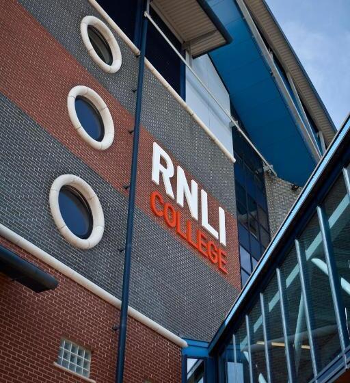 ホテル Rnli College