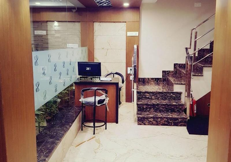 호텔 Santhi Bhavan