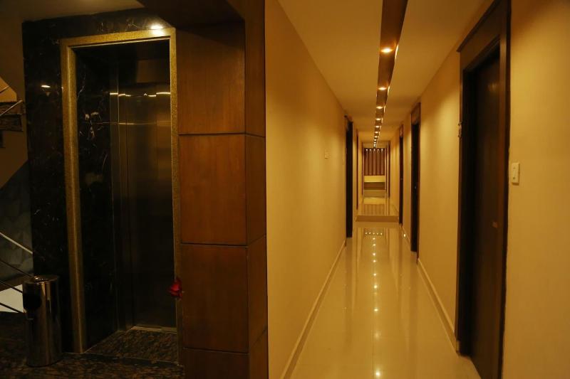 호텔 Santhi Bhavan