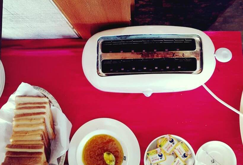 호텔 Santhi Bhavan