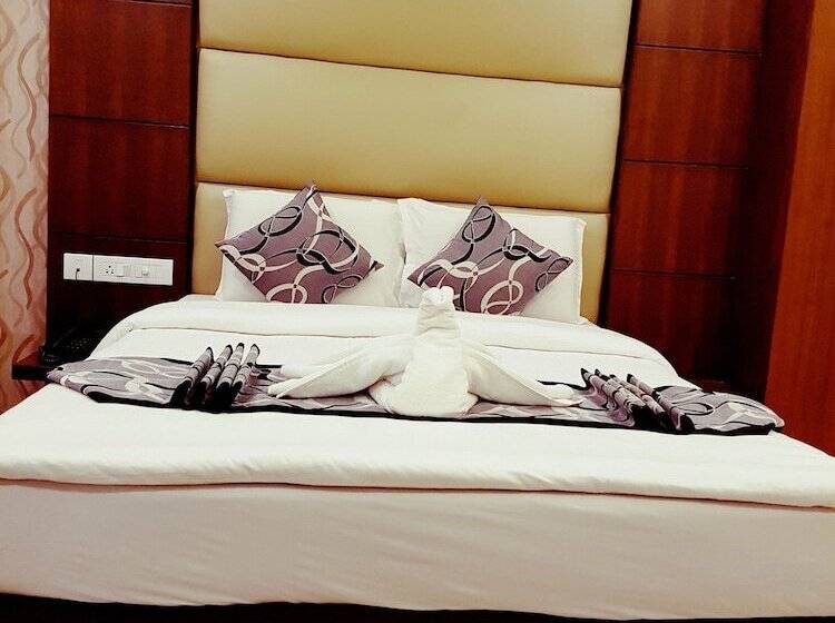 호텔 Santhi Bhavan