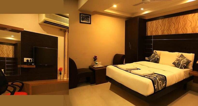 호텔 Santhi Bhavan