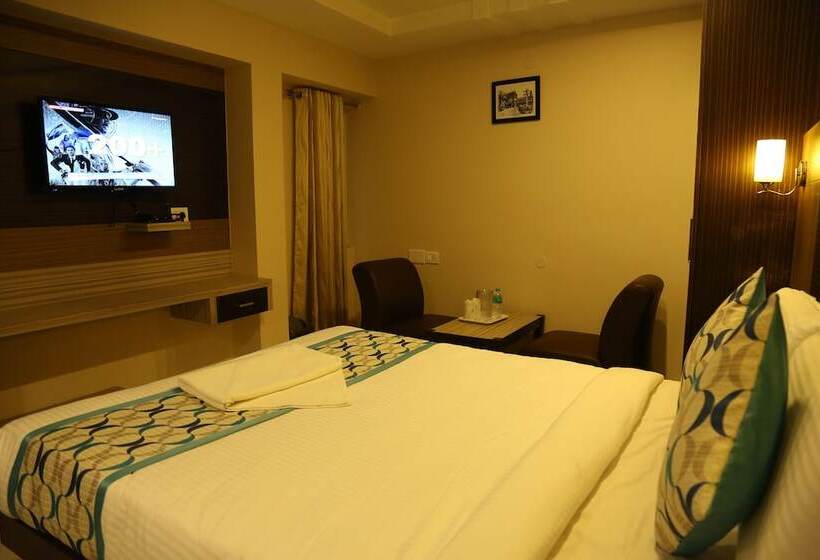 هتل Santhi Bhavan