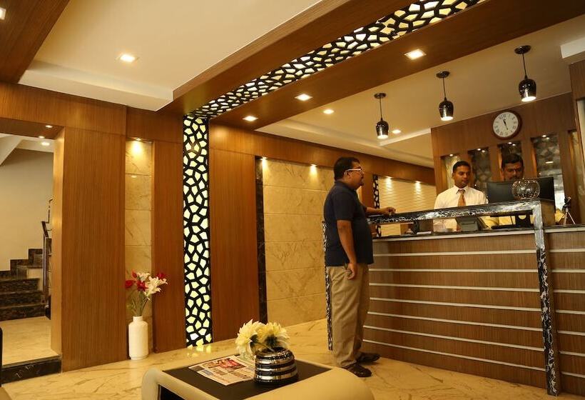 호텔 Santhi Bhavan