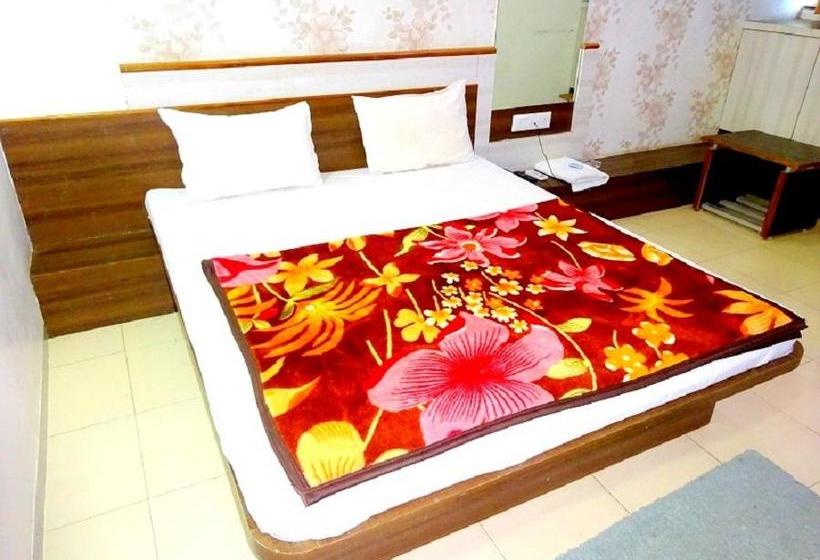 فندق Vibrant Gandhinagar