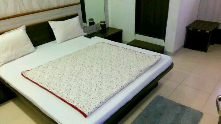 Отель Vibrant Gandhinagar