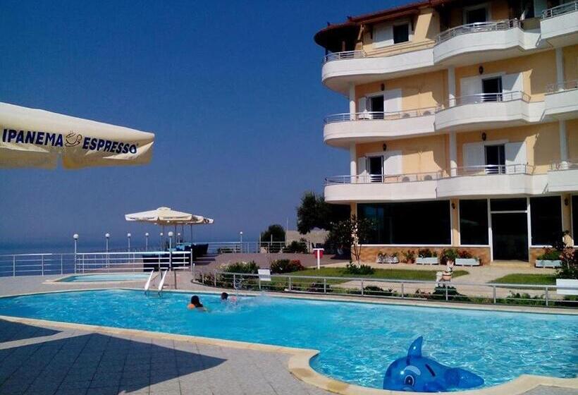 בית מלון כפרי Vila Kafe