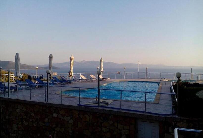 בית מלון כפרי Vila Kafe