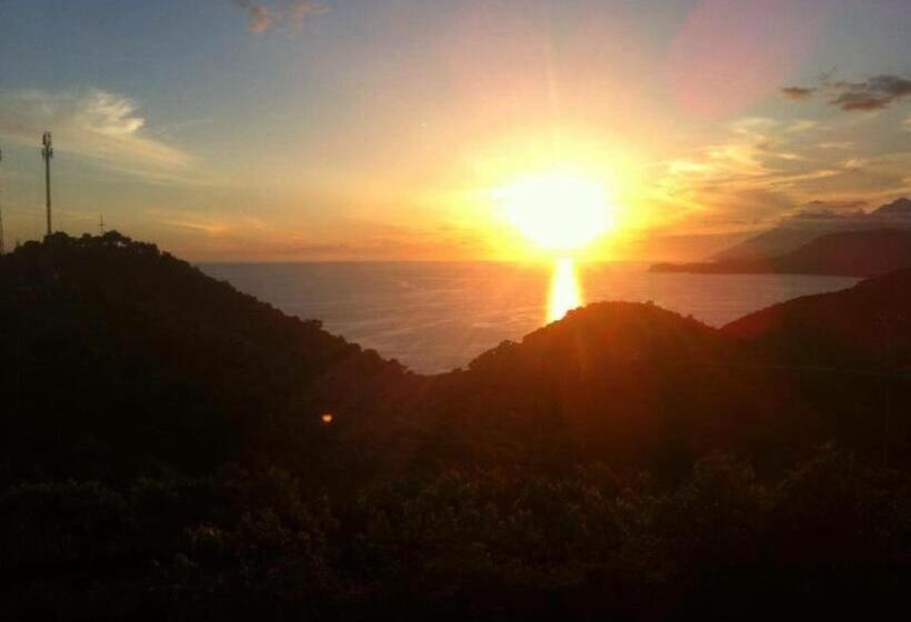 בית מלון כפרי Vila Kafe