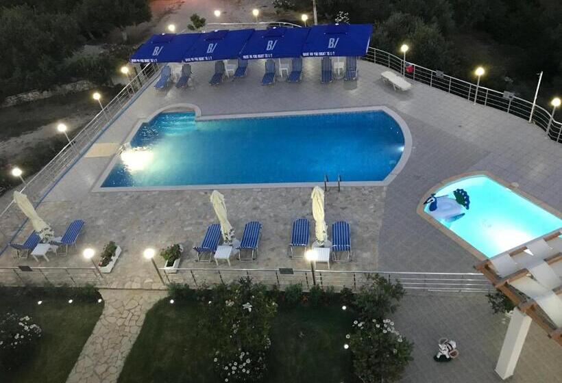 בית מלון כפרי Vila Kafe